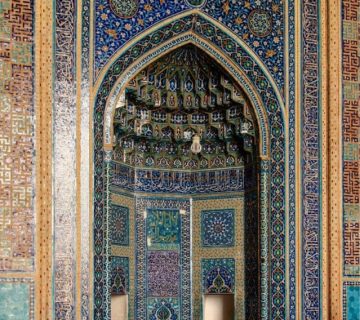 محراب نمازخانه مدرن و سنتی: کدام گزینه برای شما مناسب است؟